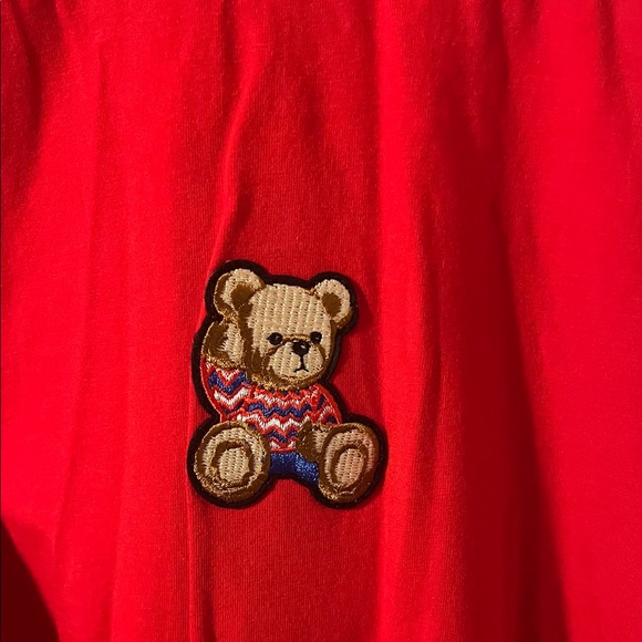 SHEIN Red Short Sleeve Tee with Teddy Patch - Picture 4 of 4